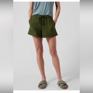NWT Athleta Farallon shorts